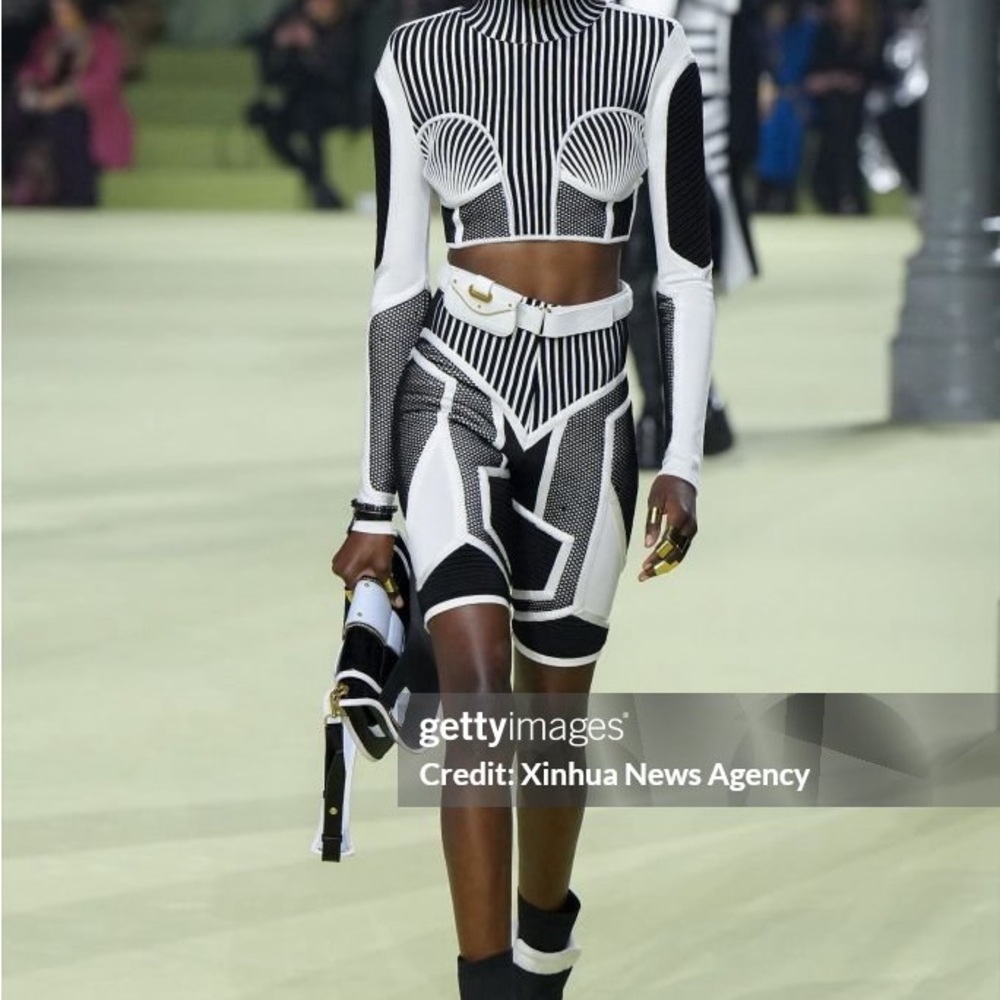 Balmain Black and White Striped set
